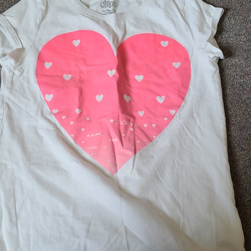 6 tshirts